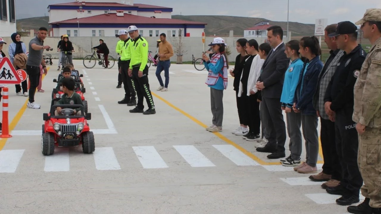 Demirözü’nde Trafik Hastası Etkinlikleri