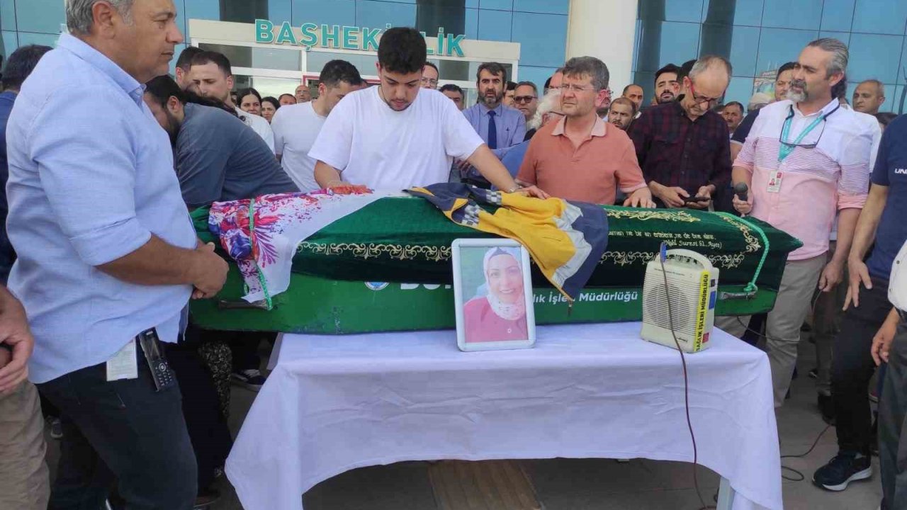 Vefat Eden Sağlık Görevlisi Organlarıyla 4 Hastaya Umut Oldu