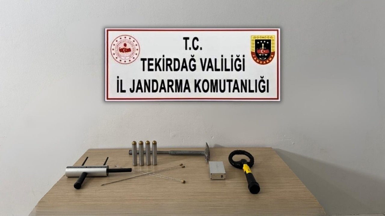 Tekirdağ’da Kaçak Kazıya Jandarma Baskını: 4 Kişi Suçüstü Yakalandı