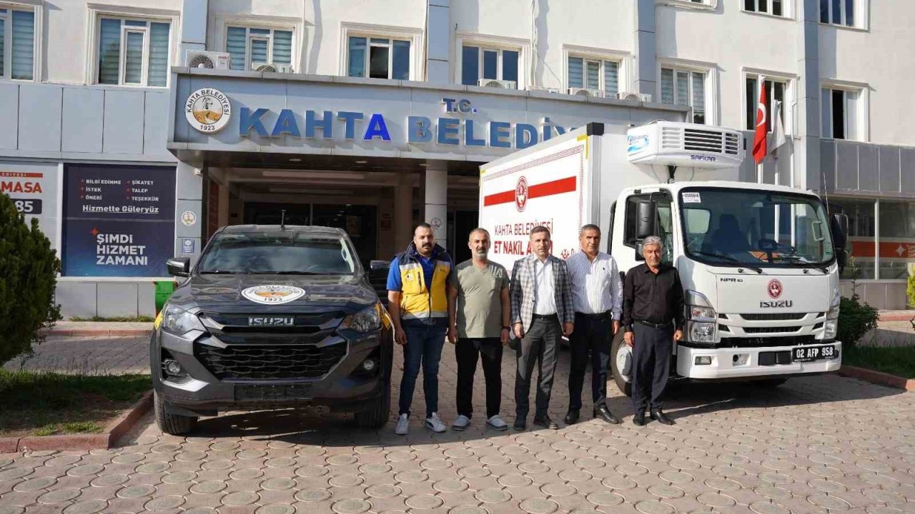 Kahta Belediyesi Hizmet Kalitesini Artırmak İçin Filosuna 2 Yeni Araç Ekledi