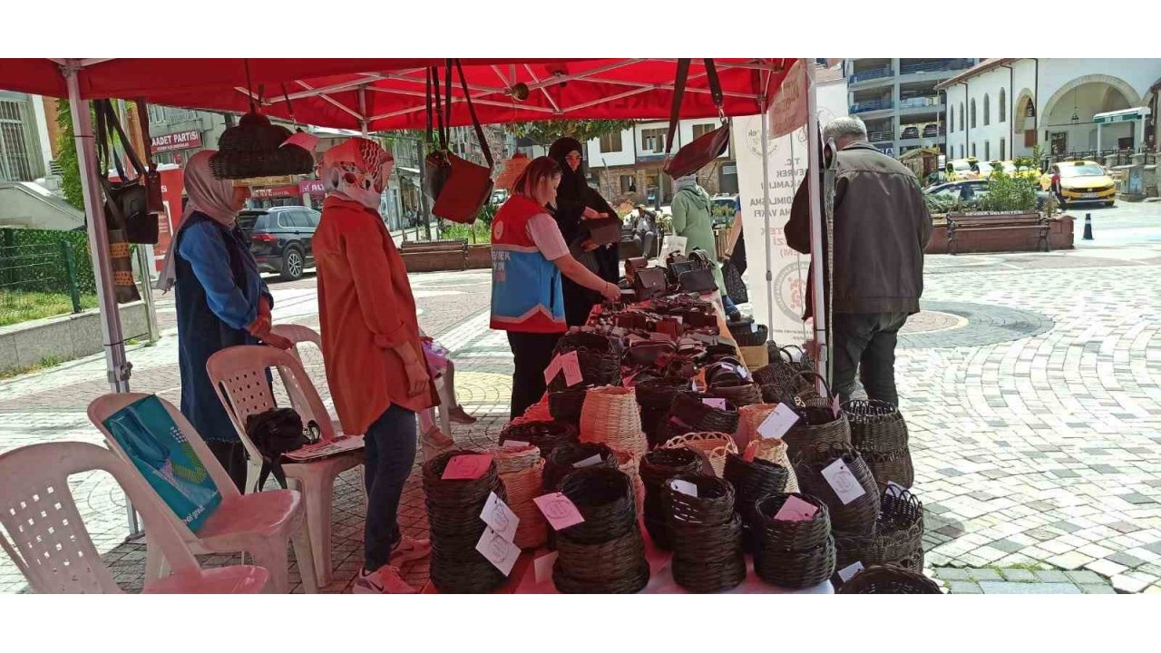 Devrek’te Anneler Günü Alışveriş Festivali İlgi Gördü