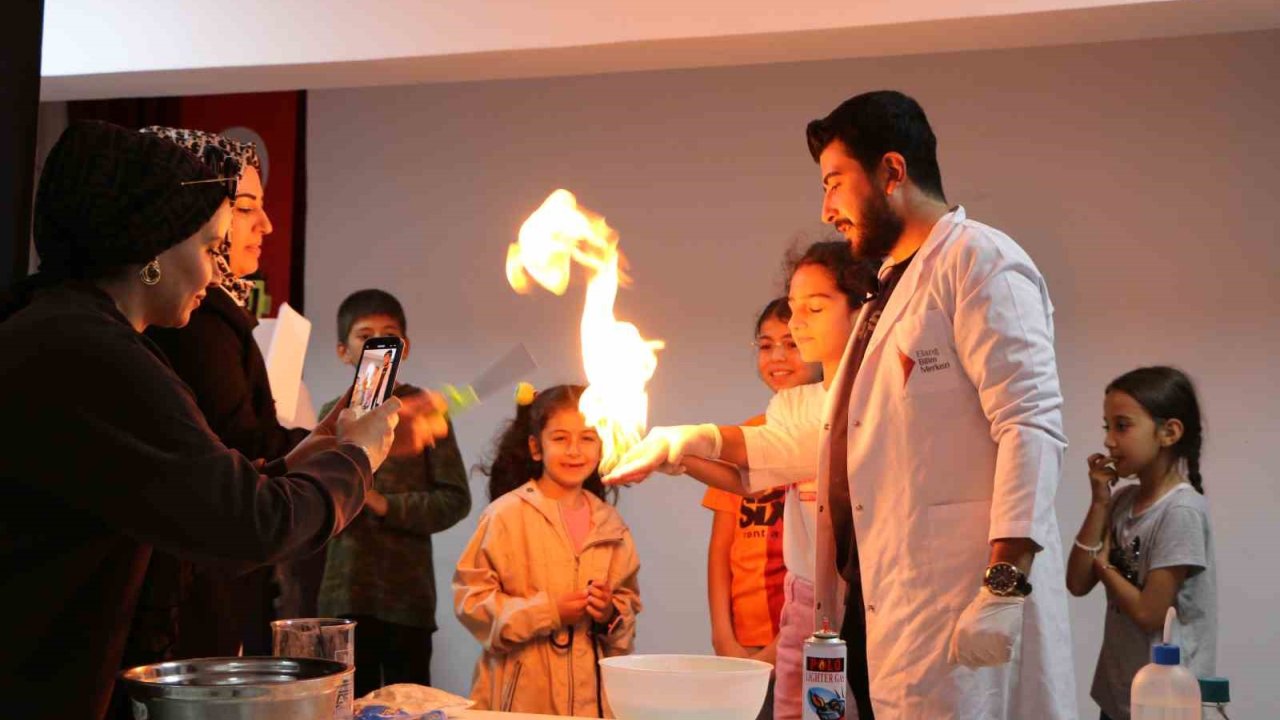 Elazığ Bilim Merkezi, Tunceli’de Öğrencilerle Buluştu