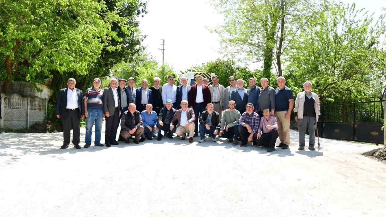 Mahalleliden Yol Yapımına Yemekli Teşekkür