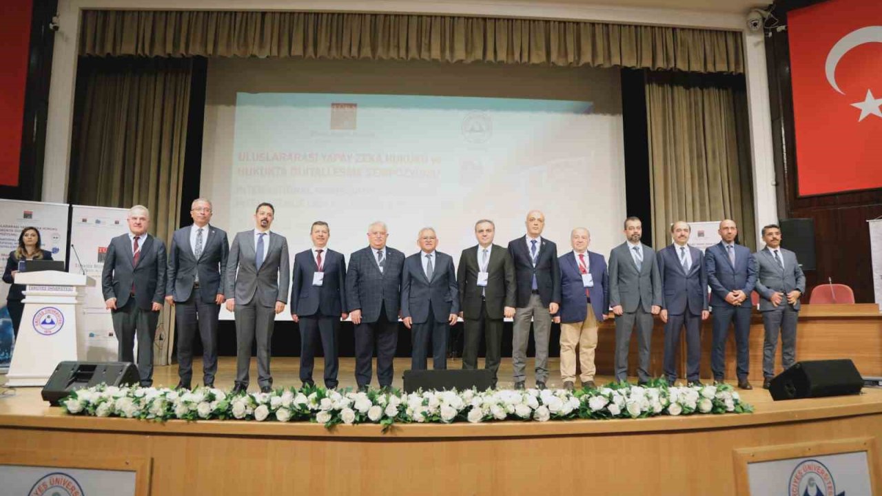 Erciyes Üniversitesi’nde ’uluslararası Yapay Zeka Hukuku Ve Hukukta Dijitalleşme Sempozyumu’ Düzenlendi