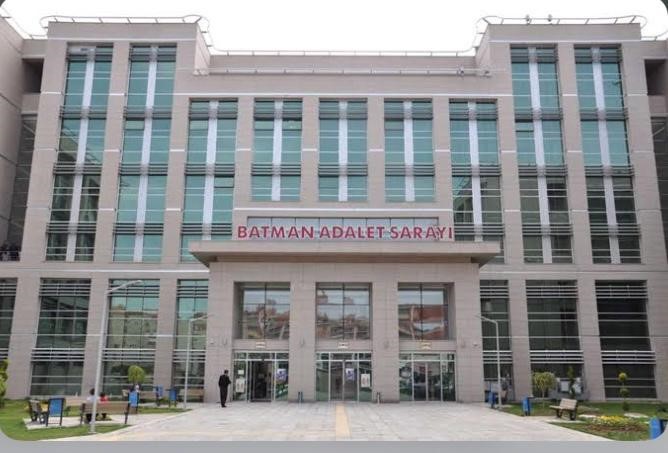 Batman’da Bir Öğretmen İstismar İddiasıyla Tutuklandı