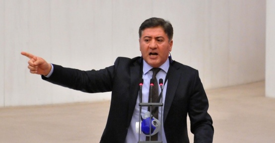 CHP’li vekilden TBMM Genel Kurulunda kürsüde maskeli eylem