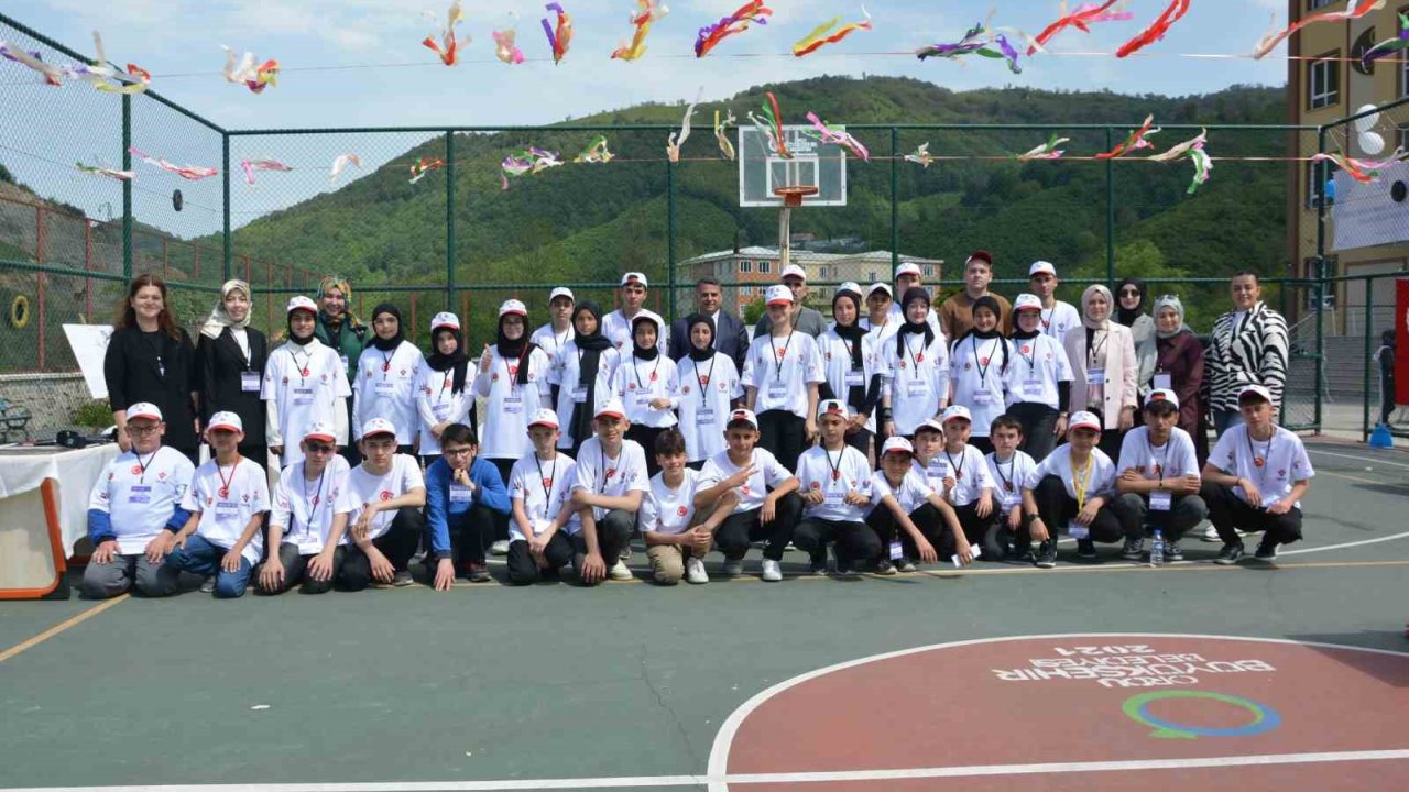 İkizce’de Bilim Fuarı’nda Enerji Temalı Projeler İlgi Odağı Oldu