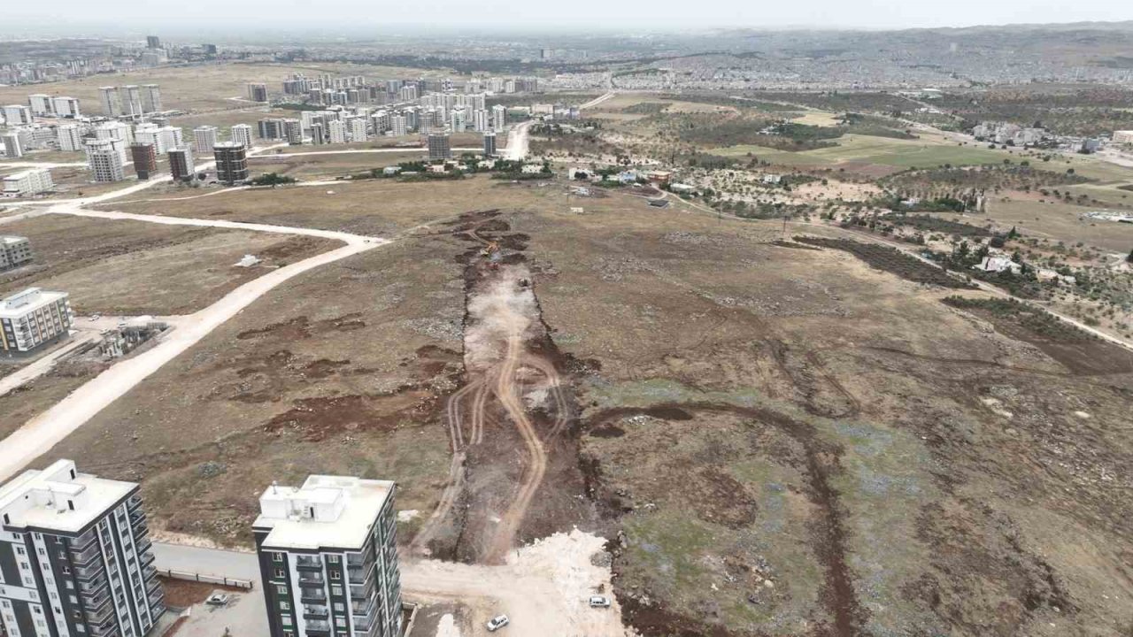 Büyükşehir Belediyesi Karaköprü’ye Yeni Bir Cadde Kazandırıyor