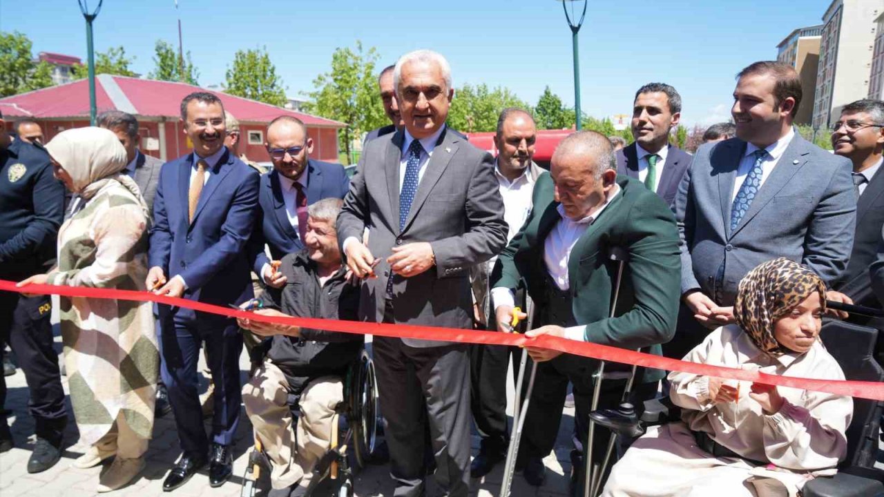 Muş’ta Engellilere Yönelik İki Mesleki Kursun Açılışı Yapıldı
