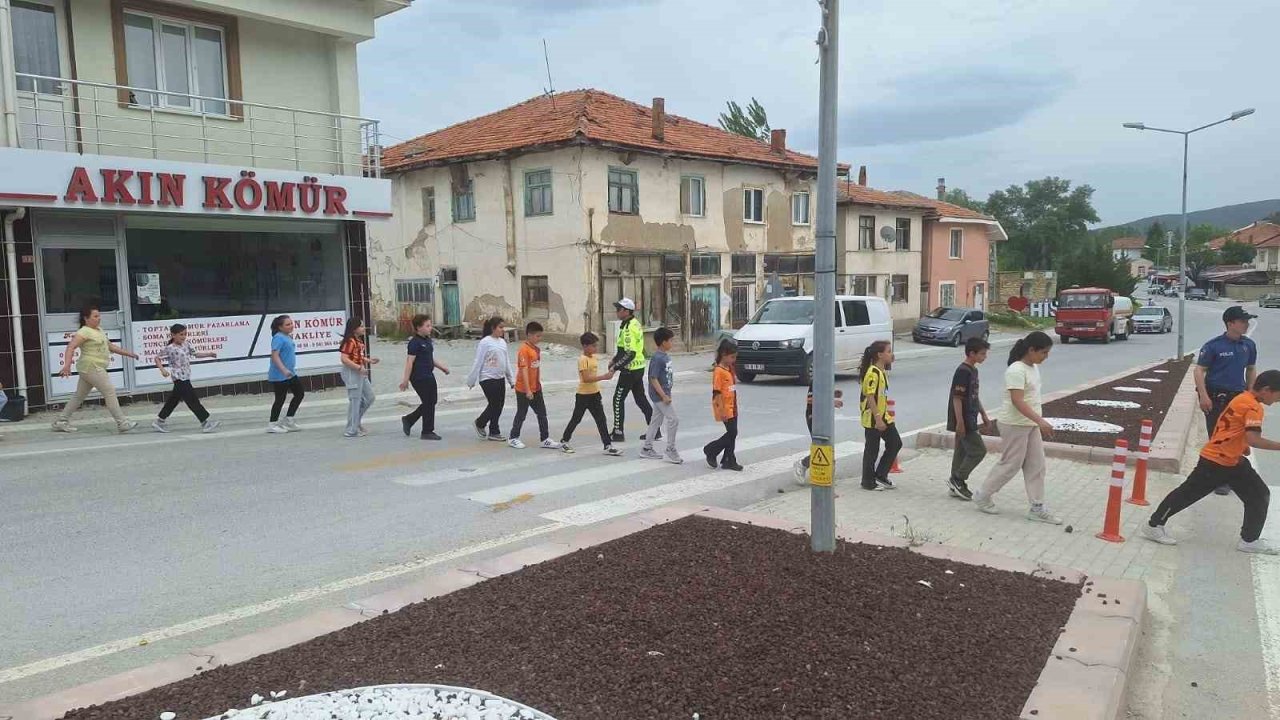 Hisarcık’ta Öğrencilere Trafik Eğitimi