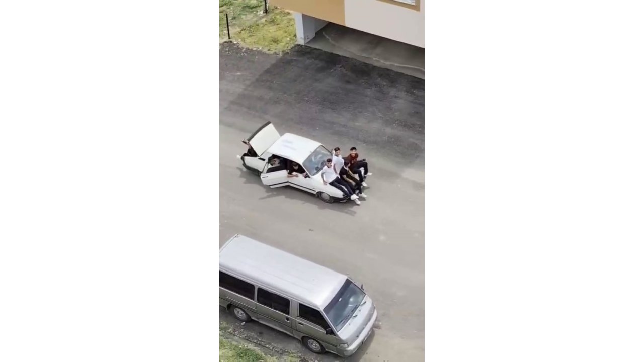 Canlarını Hiçe Saydılar: Bu Kadarı Da Olmaz Dedirten Görüntü