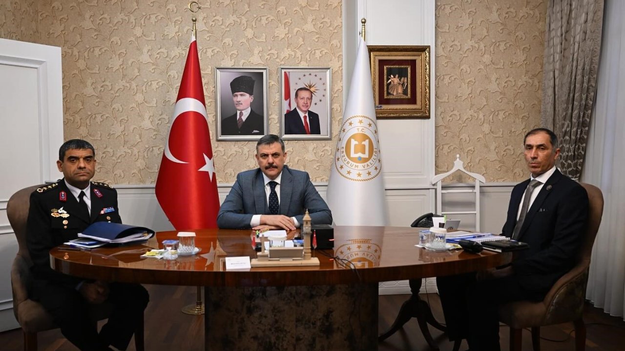 Vks İle Toplantıya Katıldılar