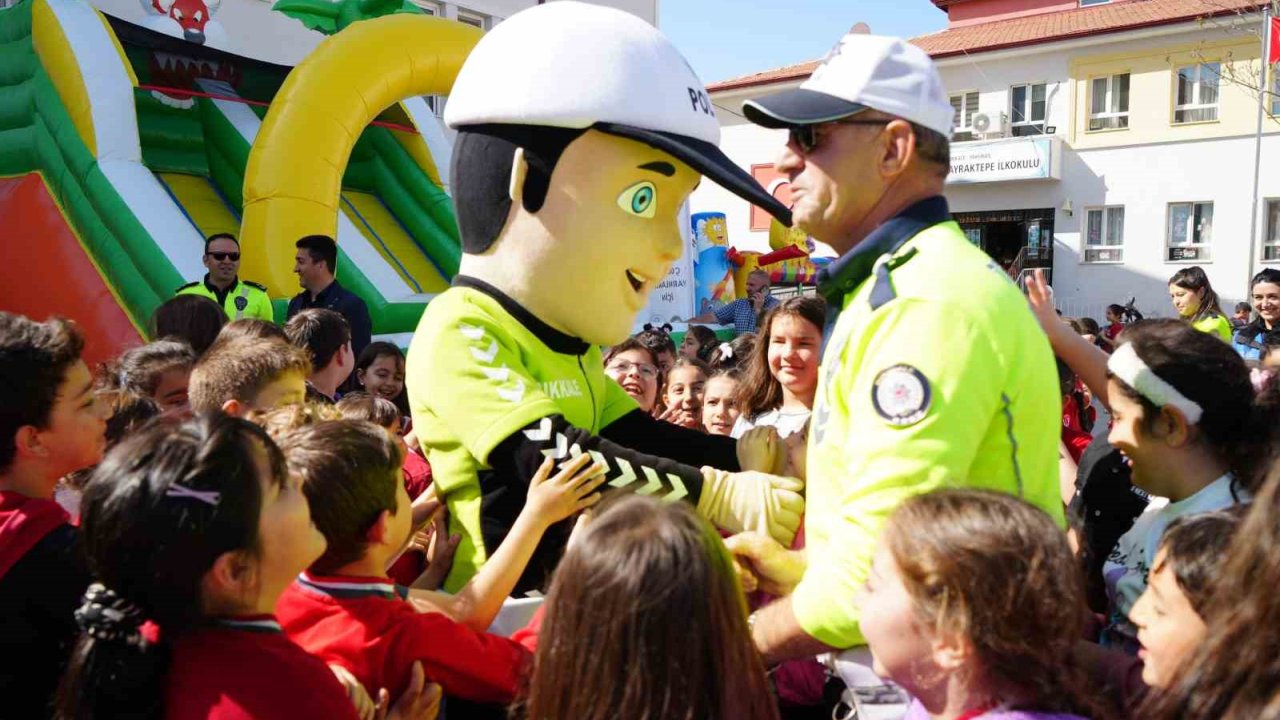 Renkli Yüzler, Mutlu Çocuklar: Trafik Bilinci Eğlenceyle Aşılandı