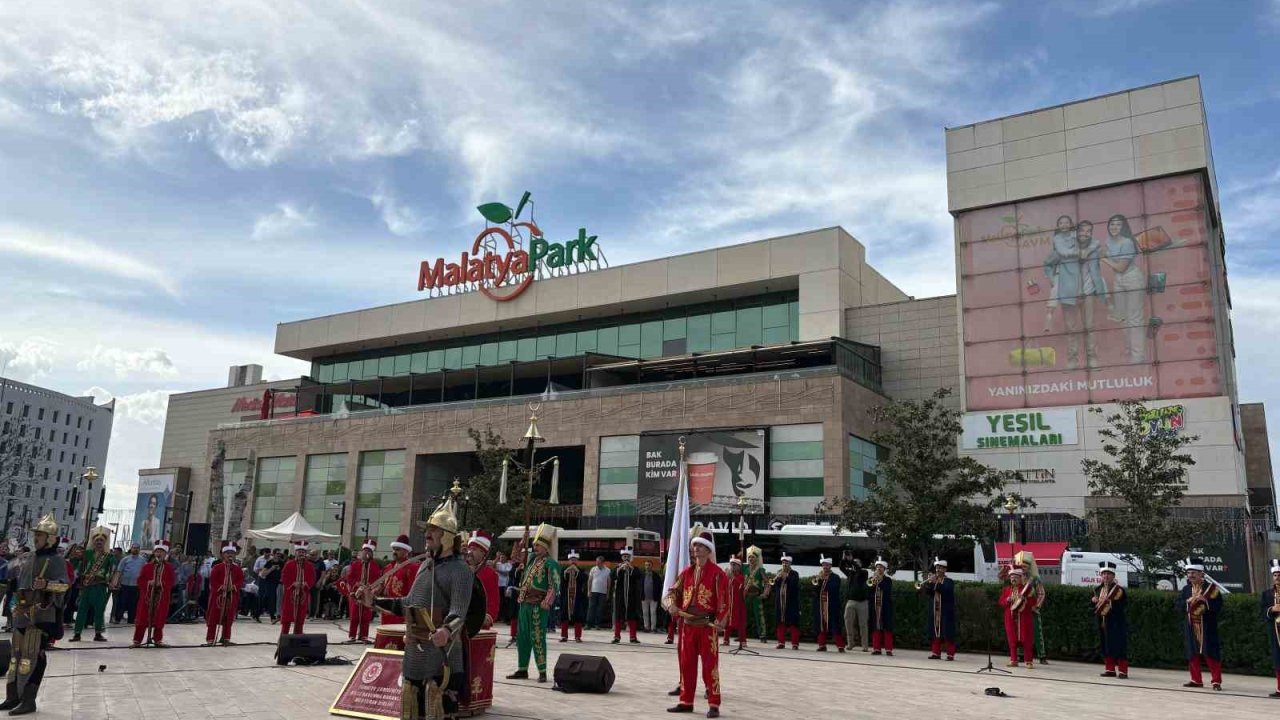 Milli Savunma Bakanlığı Mehteran Birliği’nden Malatya’da Coşkulu Konser