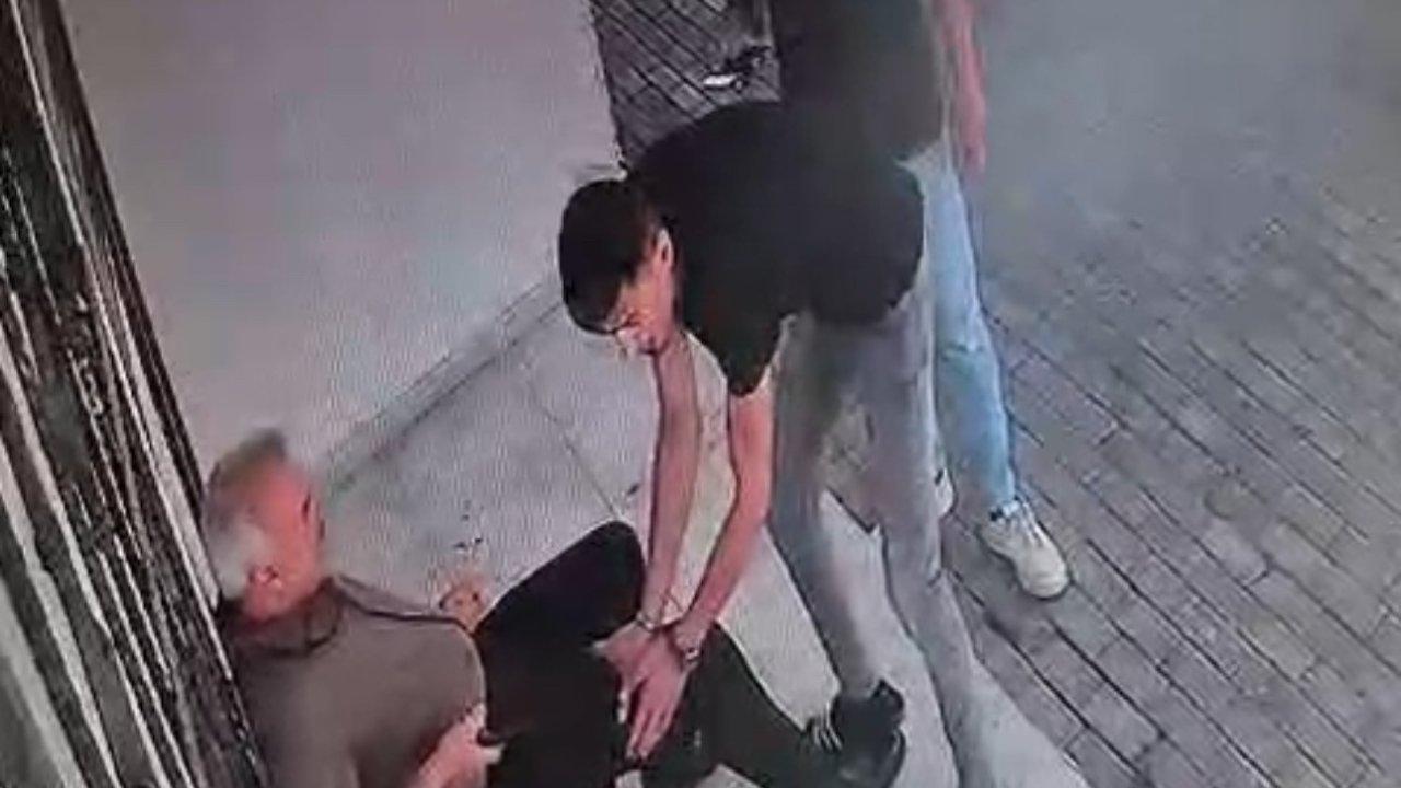 Elazığ’da Muhtara Silahlı Saldırı Anı Kamerada