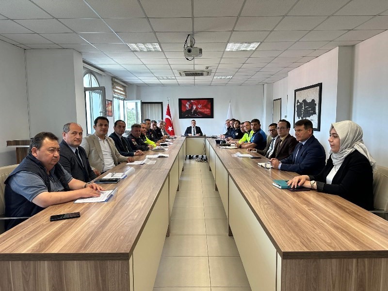 Burhaniye’ De İlçe Güvenlik Danışma Kurulu Toplantısı Yapıldı