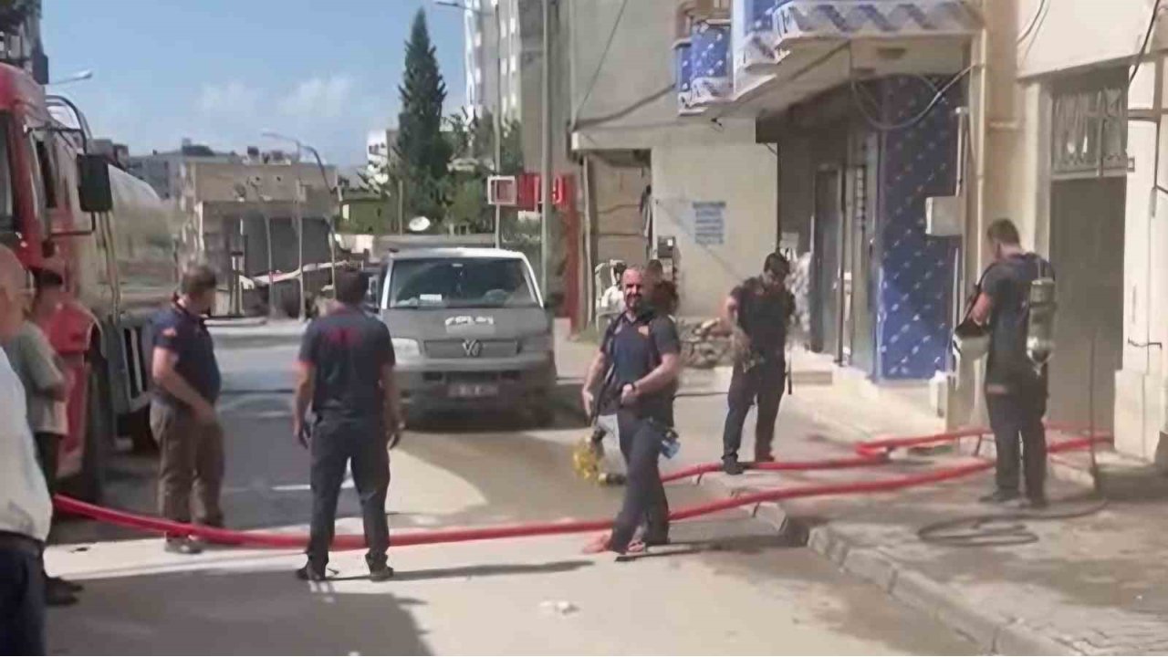 Siirt’te Bodrum Katta Çıkan Yangın Söndürüldü