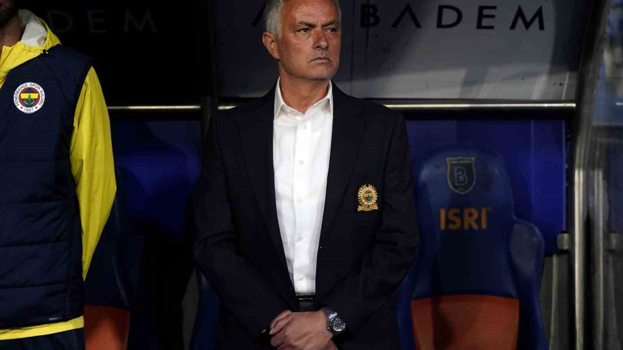 Jose Mourinho’dan Başakşehir Maçında 6 Değişiklik