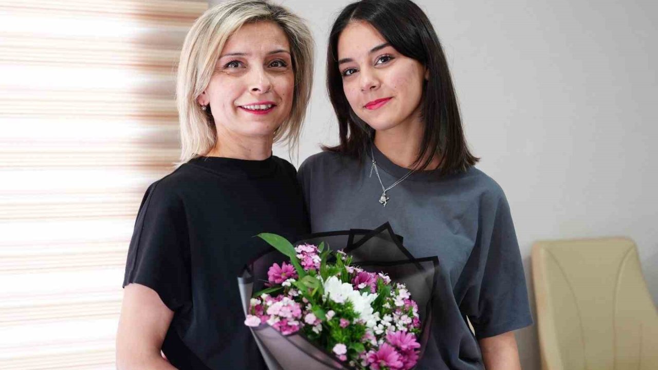 Anneler Hem Şaşırdı Hem De Gözyaşlarına Boğuldu