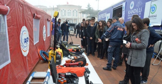 AFAD standına yoğun ilgi