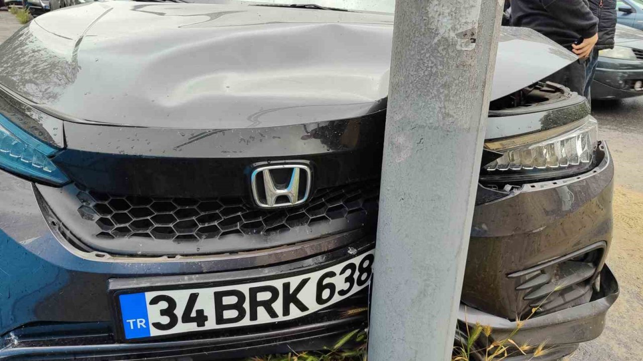 Bayrampaşa’da Yokuş Aşağı Kayan Kepçe Ortaklığı Birbirine Kattı