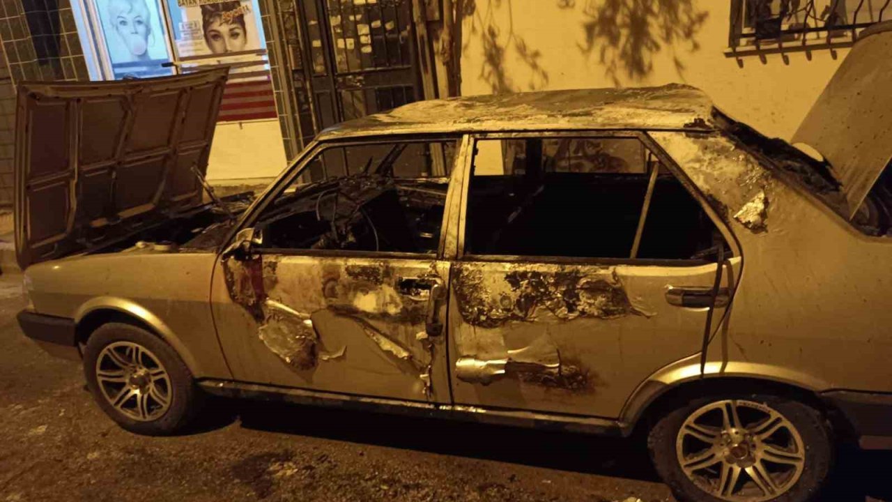 Manisa’da 13 Araca Zarar Veren Şahıs Hastaneye Yatırıldı