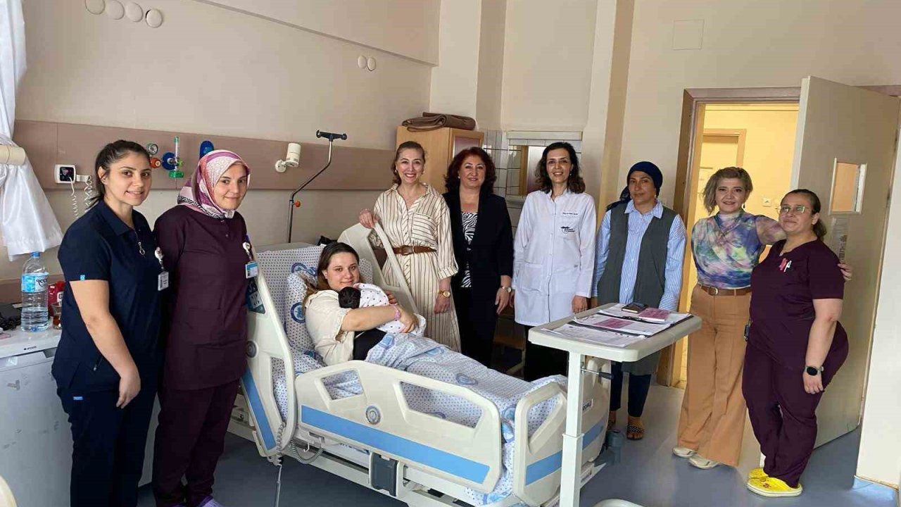 Esogü Hastanesi’nde Anneler Günü Kutlandı