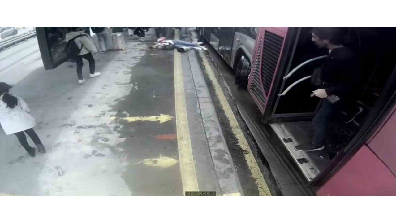 Beylikdüzü’ndeki Metrobüs Kazasının Güvenlik Kamerası Görüntüsü Ortaya Çıktı