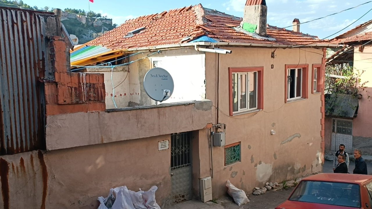 Kütahya’da 1 Yıldır Kayıp Genç Kızın Cinayete Kurban Gittiği Ortaya Çıktı: 7 Kişi Tutuklandı