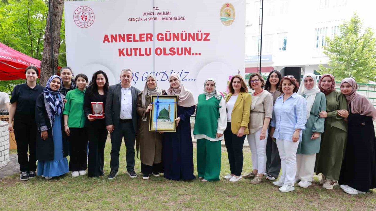 Denizli Protokolü Şehit Anneleriyle Buluştu