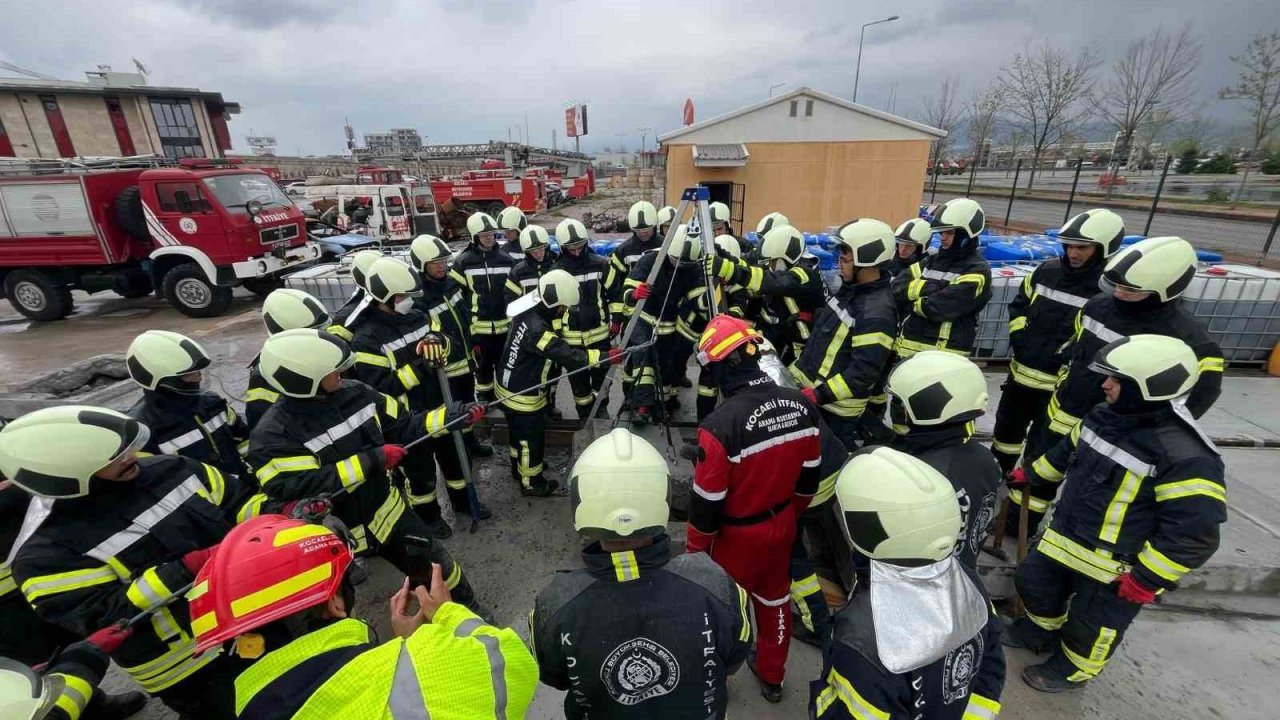 Yeni İtfaiyeciler Göreve Hazır