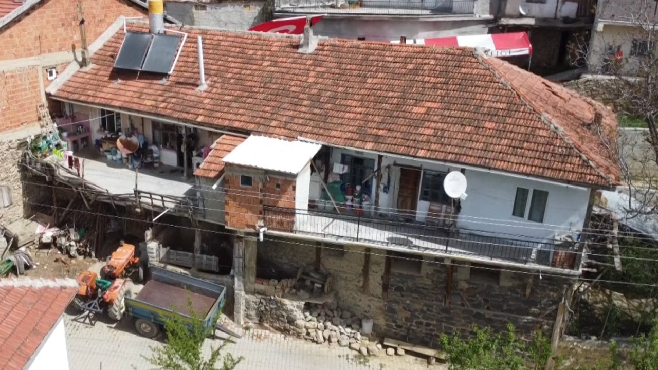 Şehit Önder Özen’in Ailesine Verdiği Evi Yenileme Sözünü Devlet Gerçekleştirecek