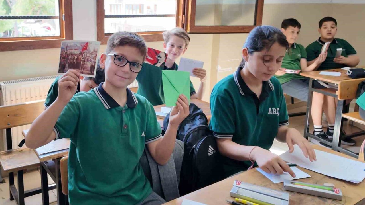 Manisalı Öğrencilerden Şehit Annelerine Duygu Dolu Mektup