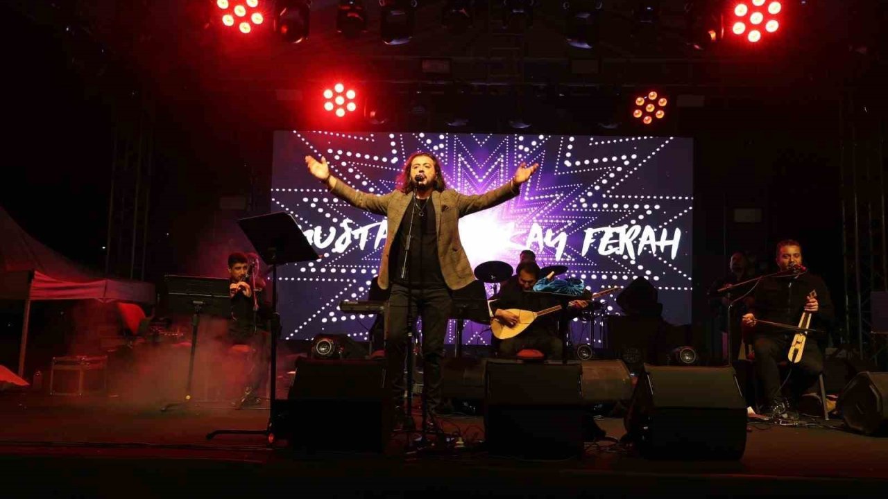 Ferah Ve Arslan Unutulmaz Anlar Yaşatarak Alkış Topladı