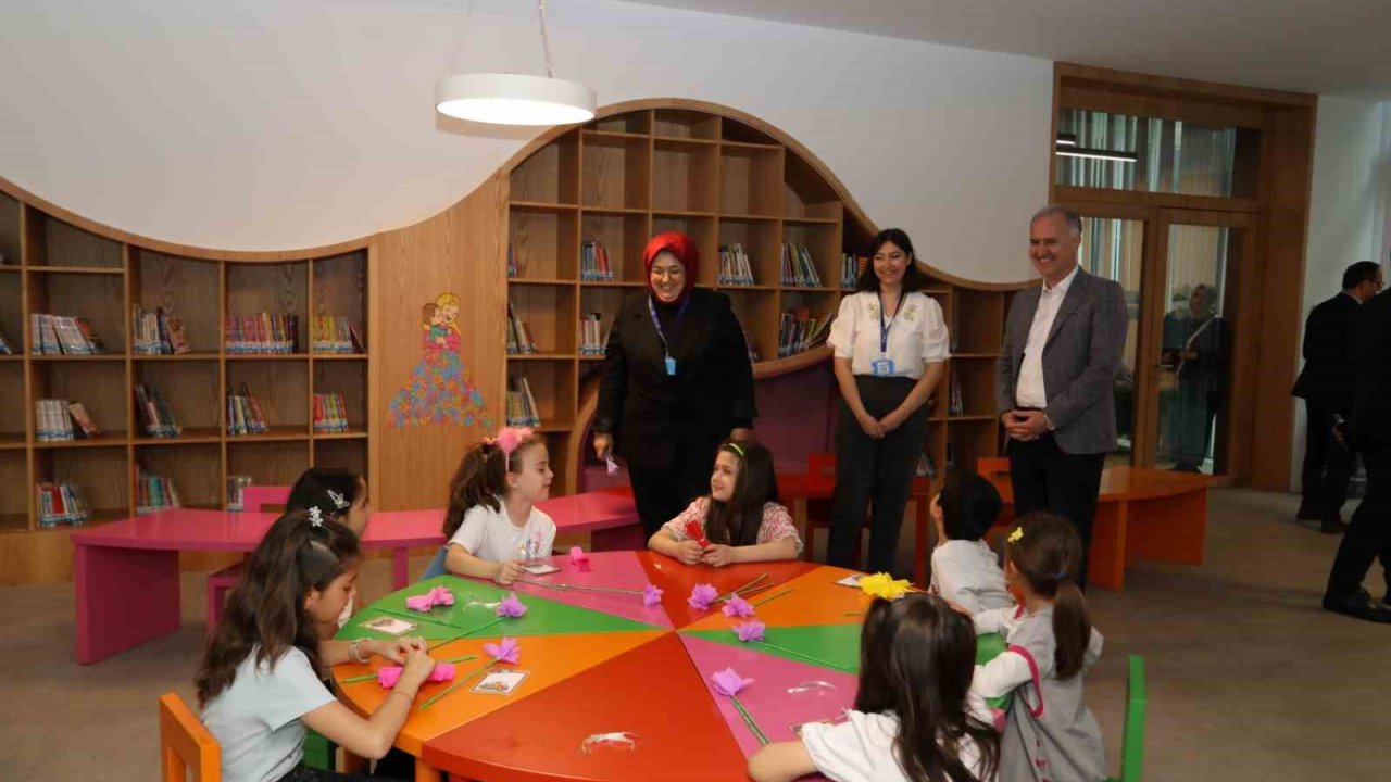 Miniklerden Annelerine Sürpriz