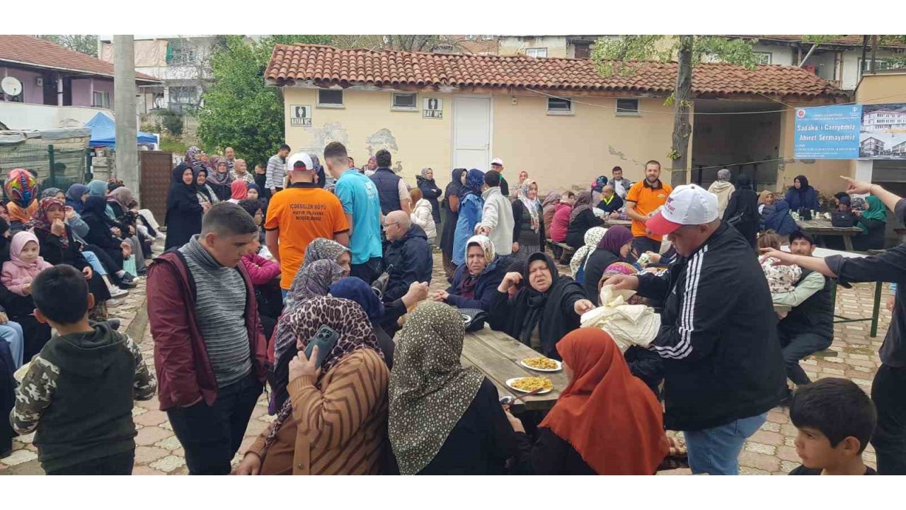 Hasat Zamanının Bolluk İçinde Geçmesi İçin Pilav Yiyip Dua Ettiler