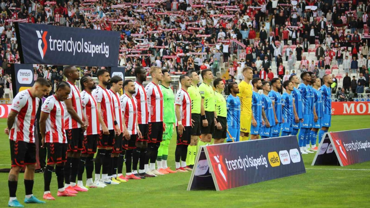 Trendyol Süper Lig: Sivasspor: 0 - Bodrum Fk: 0 (İlk Yarı)