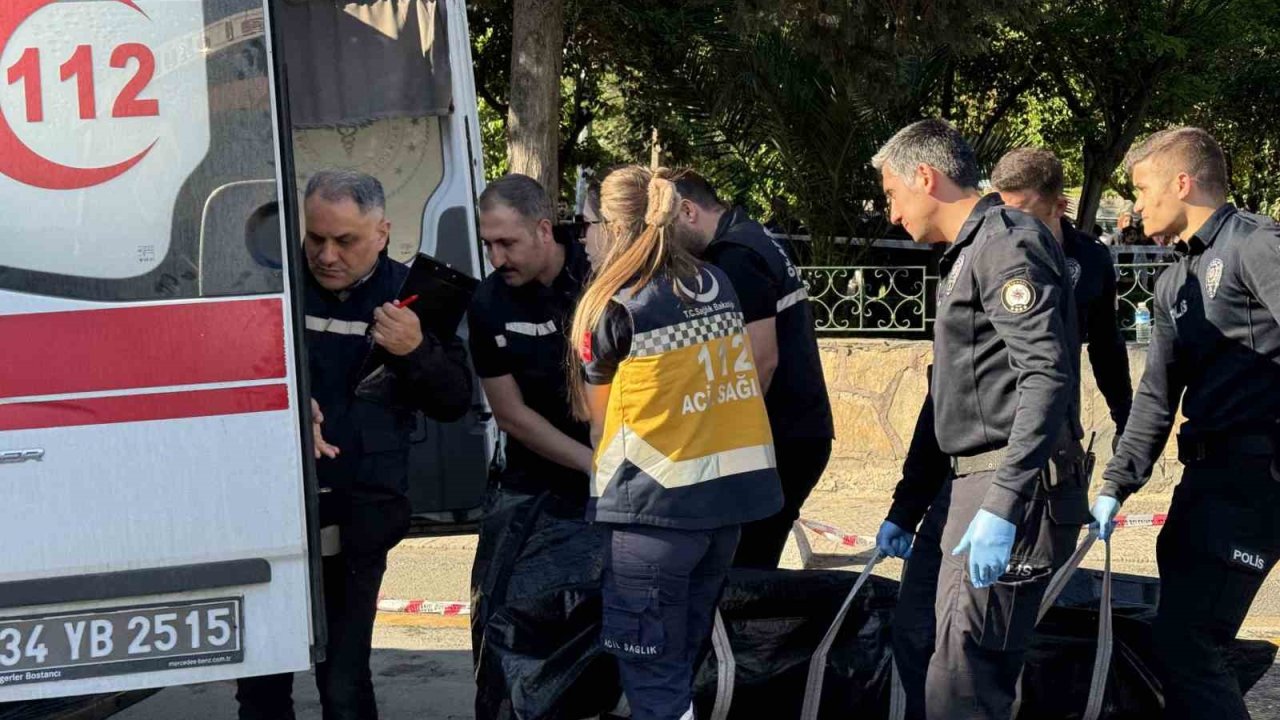 Kağıthane’de Bir Kişinin Hayatını Kaybettiği Feci Kaza Kamerada