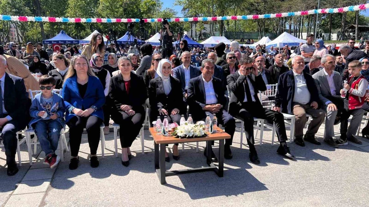 Esenler’de Anneler Günü’nde