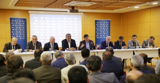 Başkan Türel, muhtarlarla buluştu