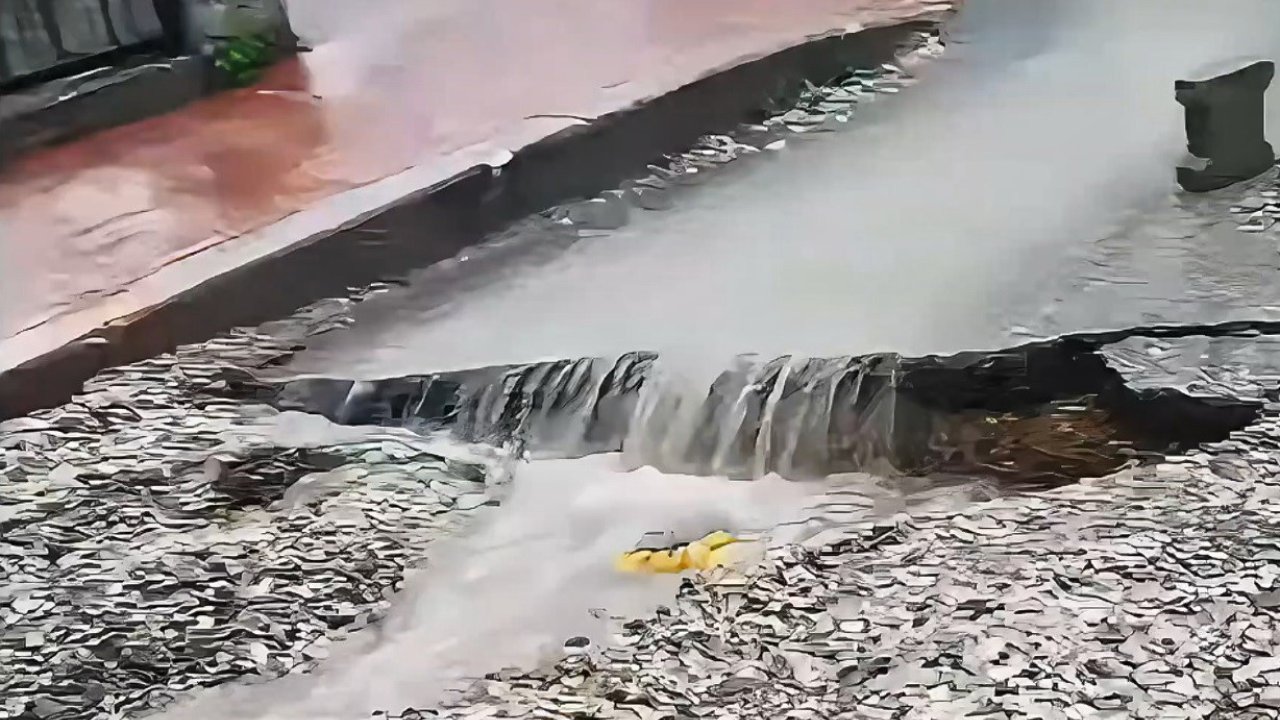 Boyabat’ta Yol Çöktü