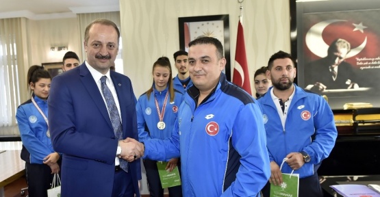 Şampiyon sporculardan Akgül’e ziyaret