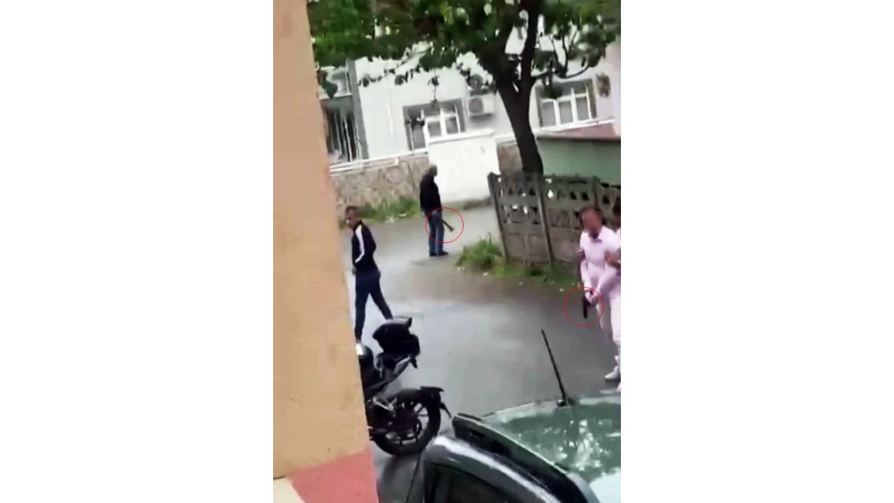 Tartıştığı Emekli Polisin Kapısına Balyoz İle Dayanınca Olanlar Oldu