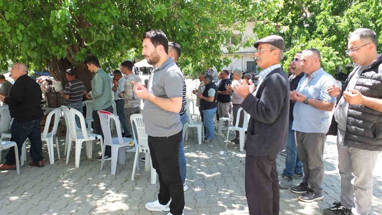 Balıkesir’de Çiftçi Hayrı 2 Bin 500 Kişiyi Buluşturdu