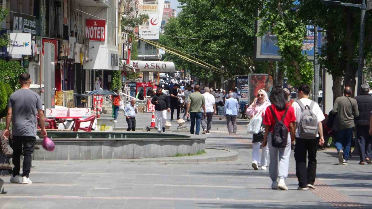 Batman’da Terör Örgütü Pkk’nın Fesih Kararına Destek