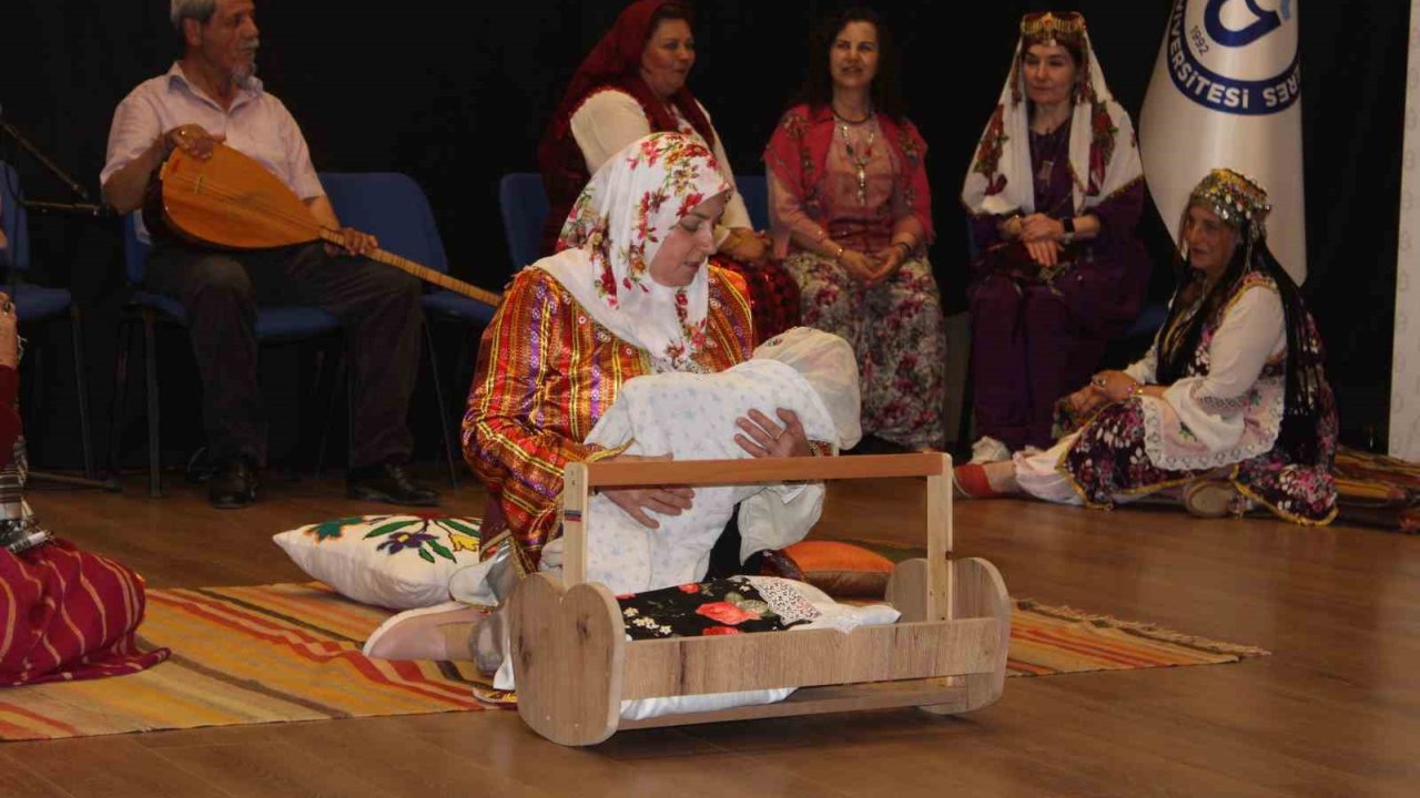 Sessiz Çığlığın Simgesi ‘Mor Cepken’ Gençlerden Tam Not Aldı