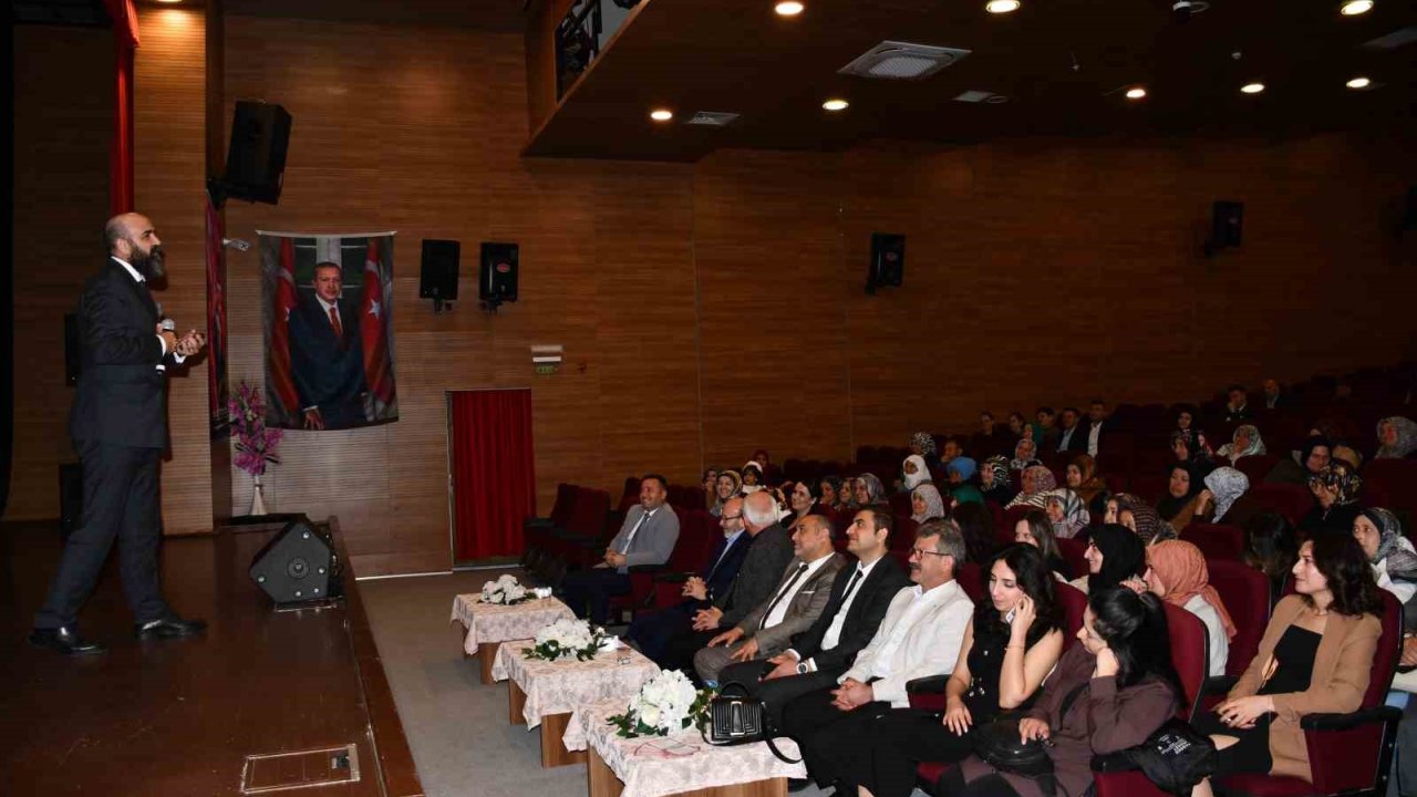 Vezirköprü’de Aile Buluşması Bilim Şenliği