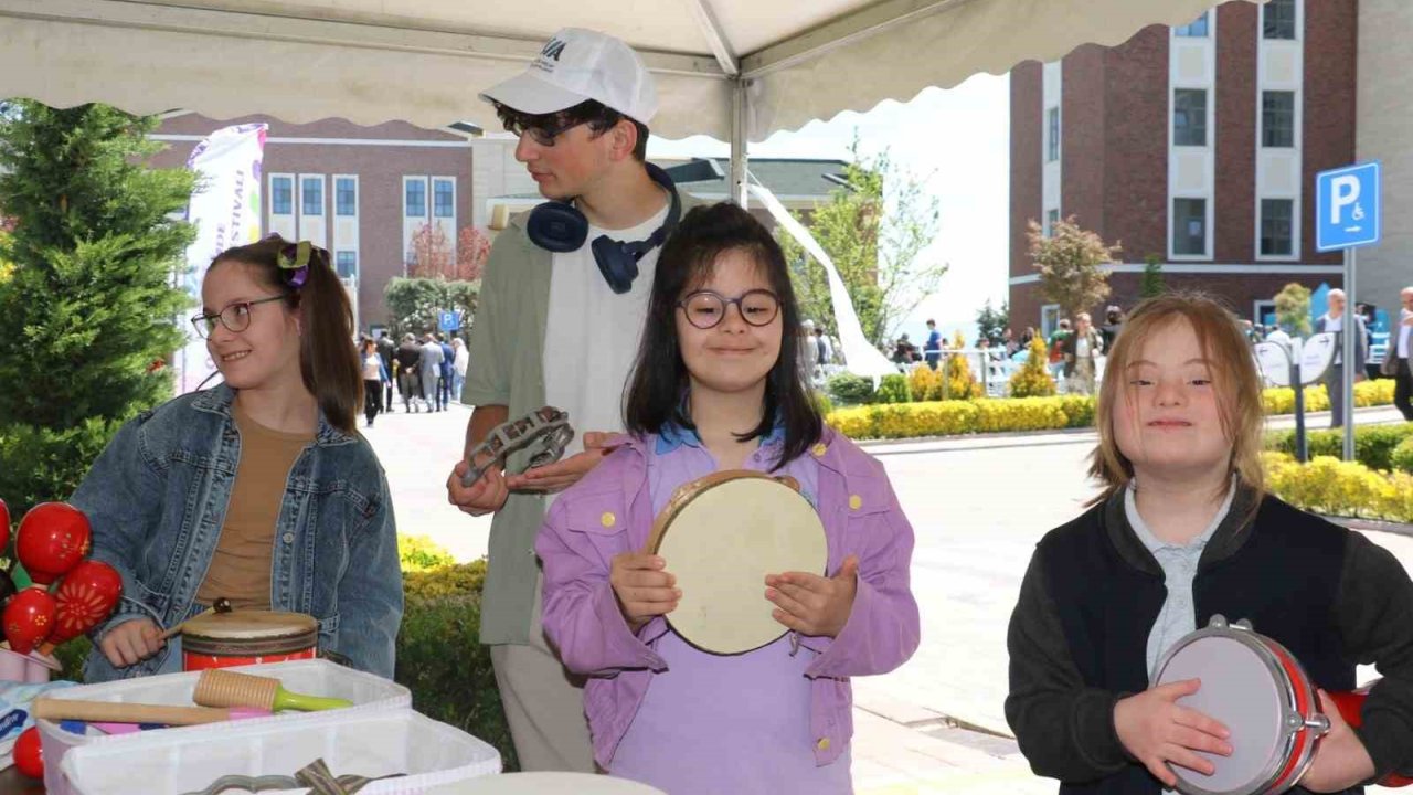 ’sanat Ve Spor Festivali’ Engelsiz Kalpleri Buluşturdu