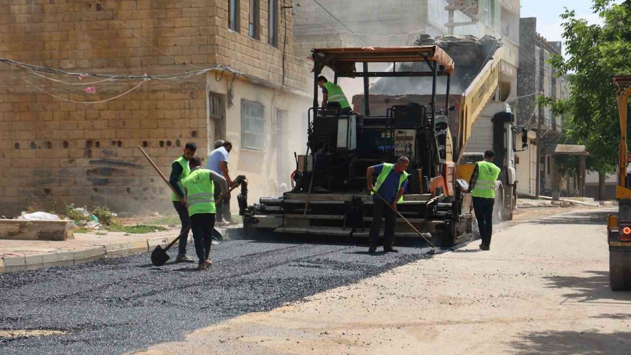 Başkan Bilecen, Asfalt Çalışmalarını Yerinde İnceledi