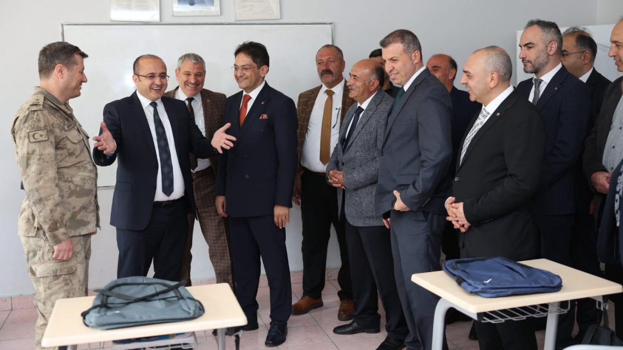 Erzurum Ticaret Borsası’ndan Şenkaya’ya Eğitim Ve Ekonomiye Yönelik Destek Ziyaretleri